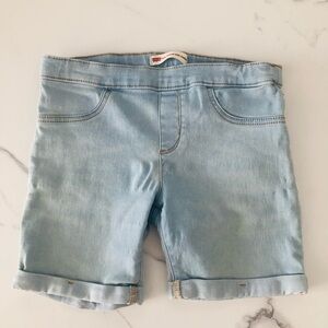 Levi’s Girlfriend Midi Shorts Light Blue Denim Shorts size 10